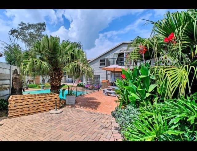 5 BEDROOM PROPERTY TO RENT IN RIVONIA